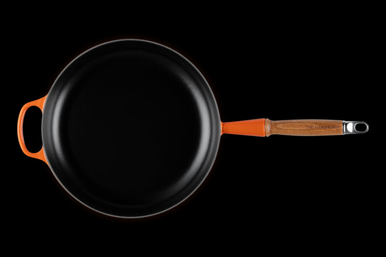 Poêle Signature En Fonte Emaillée Avec Manche En Bois 28cm Volcanique