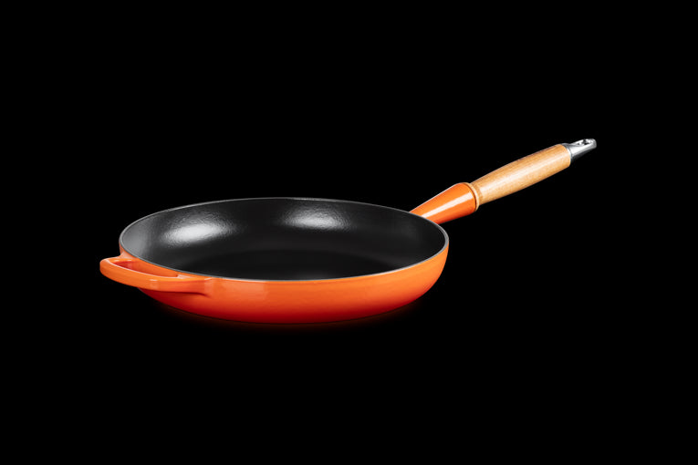 Poêle Signature En Fonte Emaillée Avec Manche En Bois 28cm Volcanique