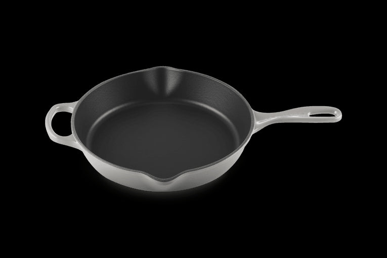 Sauteuse Adhérente Avec Becs Verseurs Les Forgées 26cm Gris Clair
